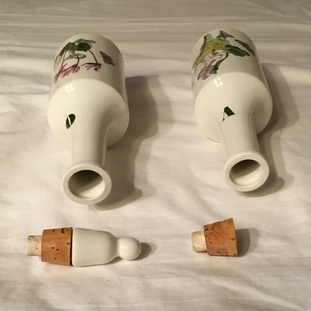 PORTMEIRION Vintage Botanic Garden Oil & Vinegar 8.5”